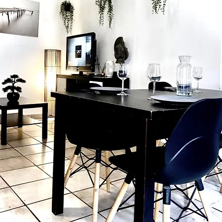 Calme Au Coeur De La Bastide St-louis Apartmán Carcassonne