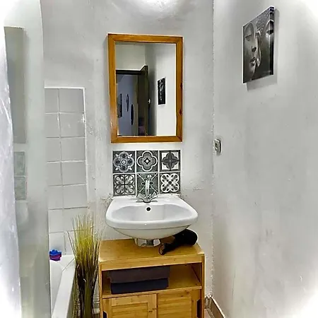 Lejlighed Calme Au Coeur De La Bastide St-louis *